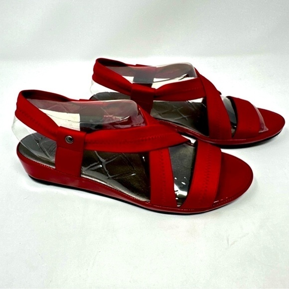 Life Stride Soft System flex red Elastic Strappy Sandals size 9.5W - Picture 1 of 7